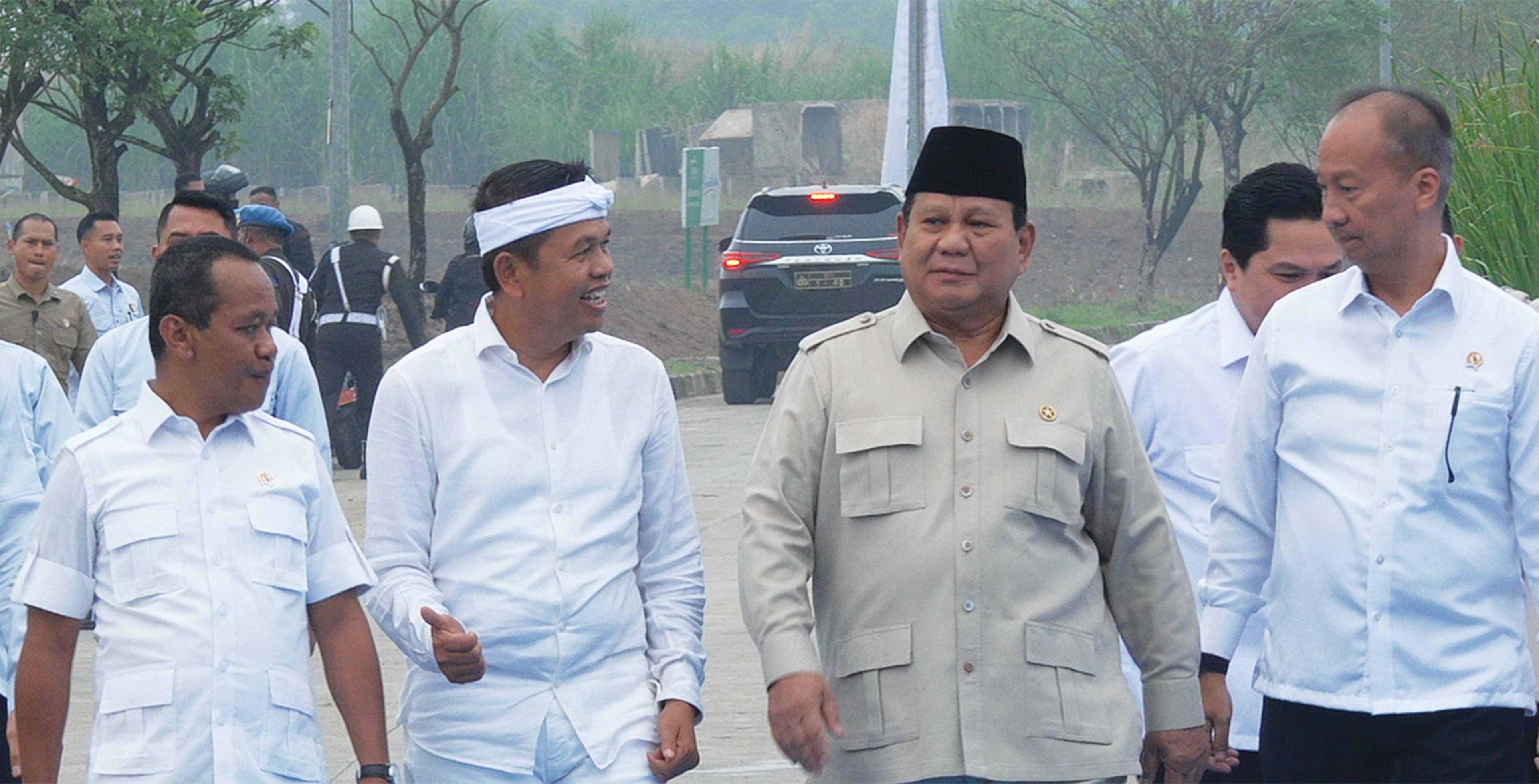 Perkuat Peran Daerah, Kang Dedi Mulyadi (KDM) menghadiri Groundbreaking Ekosistem Baterai di Kawasan Karawang Artha Industrial Hill bersama Presiden Prabowo Subianto